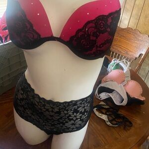 Elegant Black and Pink Lace Lingerie Set